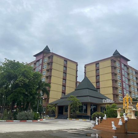H2Do Hotel Ban Khlong Sanam Phli Exteriör bild