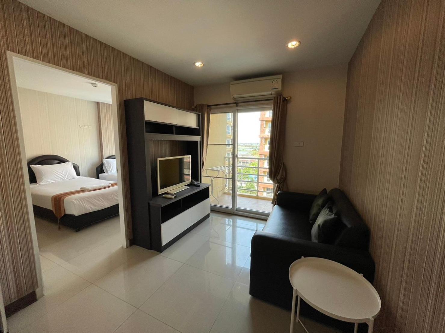 H2Do Hotel Ban Khlong Sanam Phli Exteriör bild