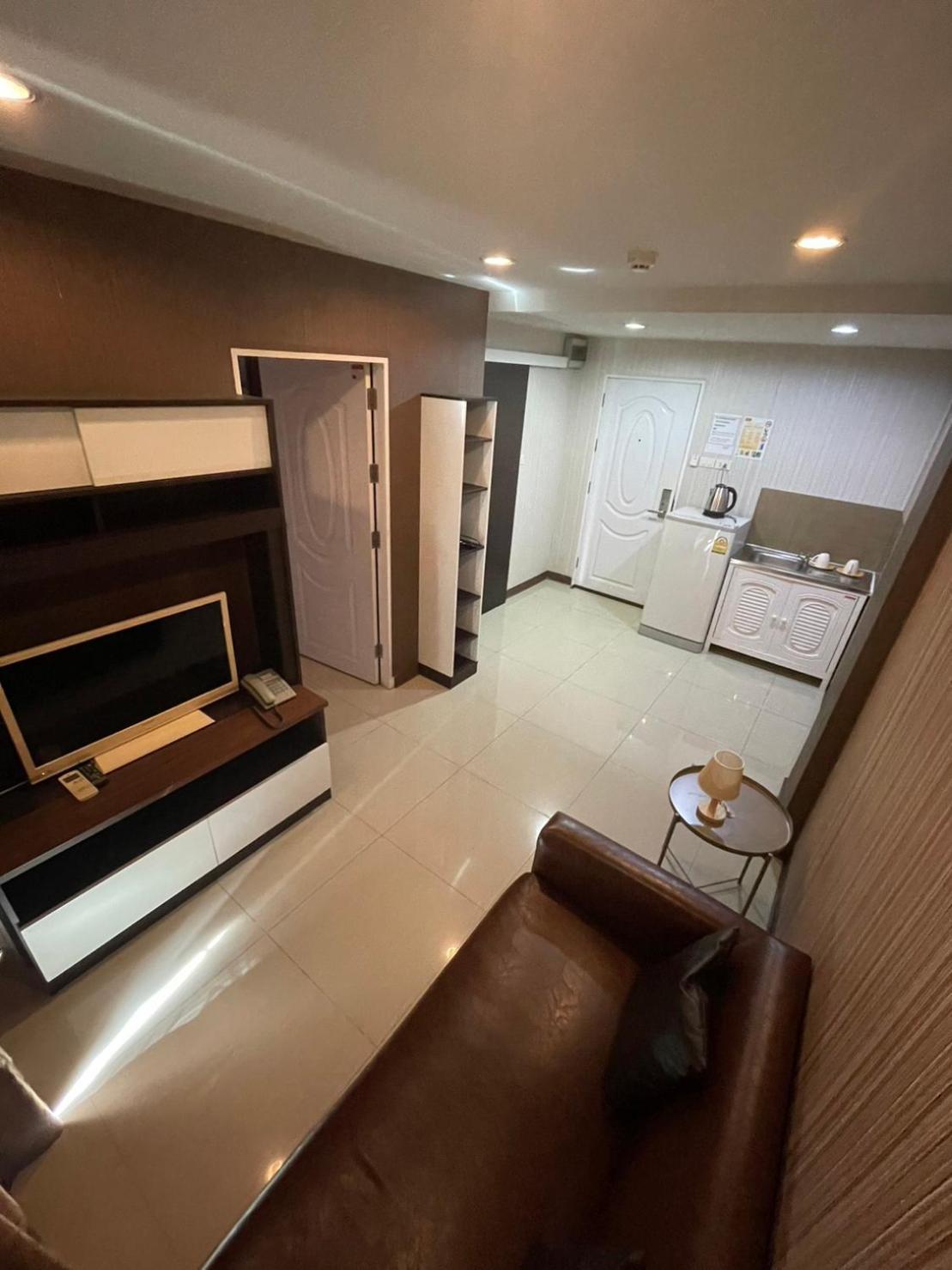 H2Do Hotel Ban Khlong Sanam Phli Exteriör bild