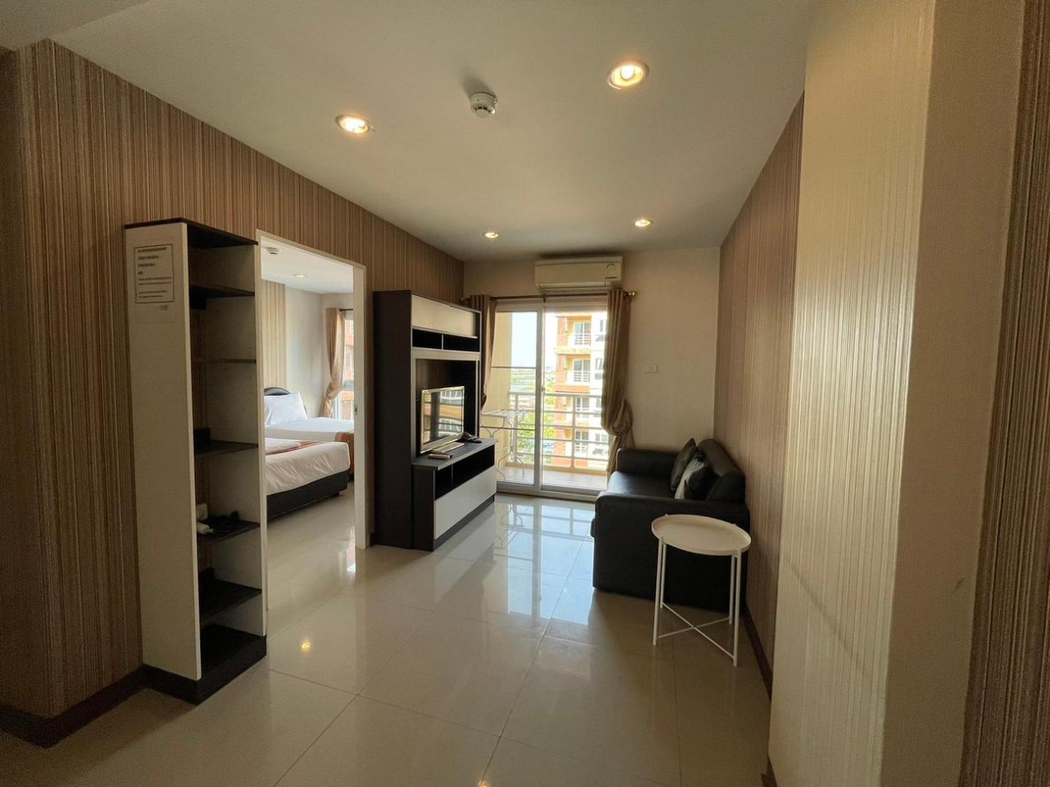 H2Do Hotel Ban Khlong Sanam Phli Exteriör bild